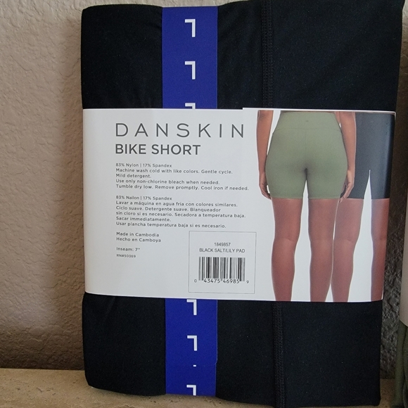 Danskin Women's Cross Waist Bike Short, 2-pack NEW - Picture 3 of 5